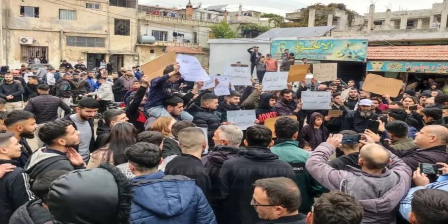 Suriye Kıyısında Alevi Protestoları