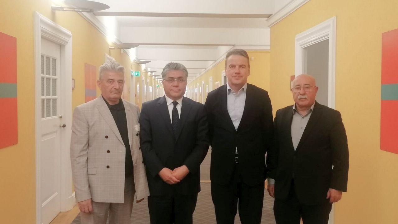 PWK Heyeti Danimarka Parlamentosu’nda  Danimarka Sol Partisi İle Görüştü