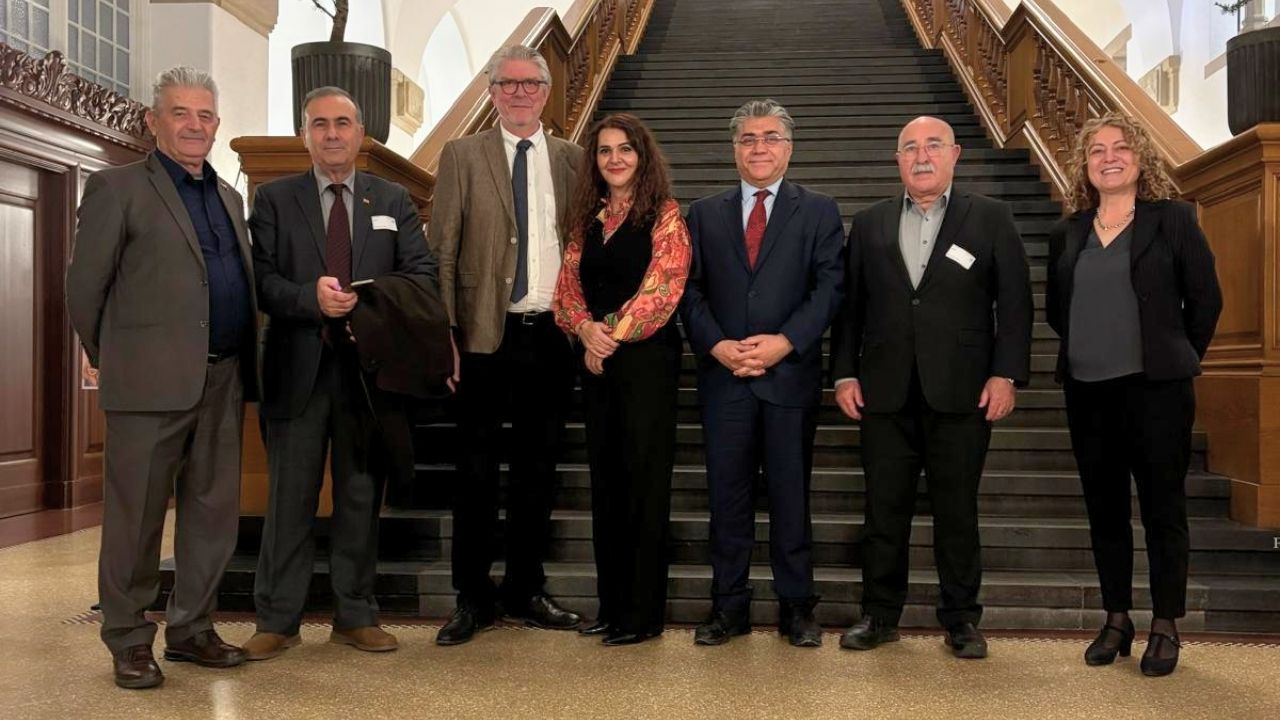 PWK Heyeti Danimarka Parlamentosu’nda  Danimarka Sosyalist Halk Partisi İle Görüştü