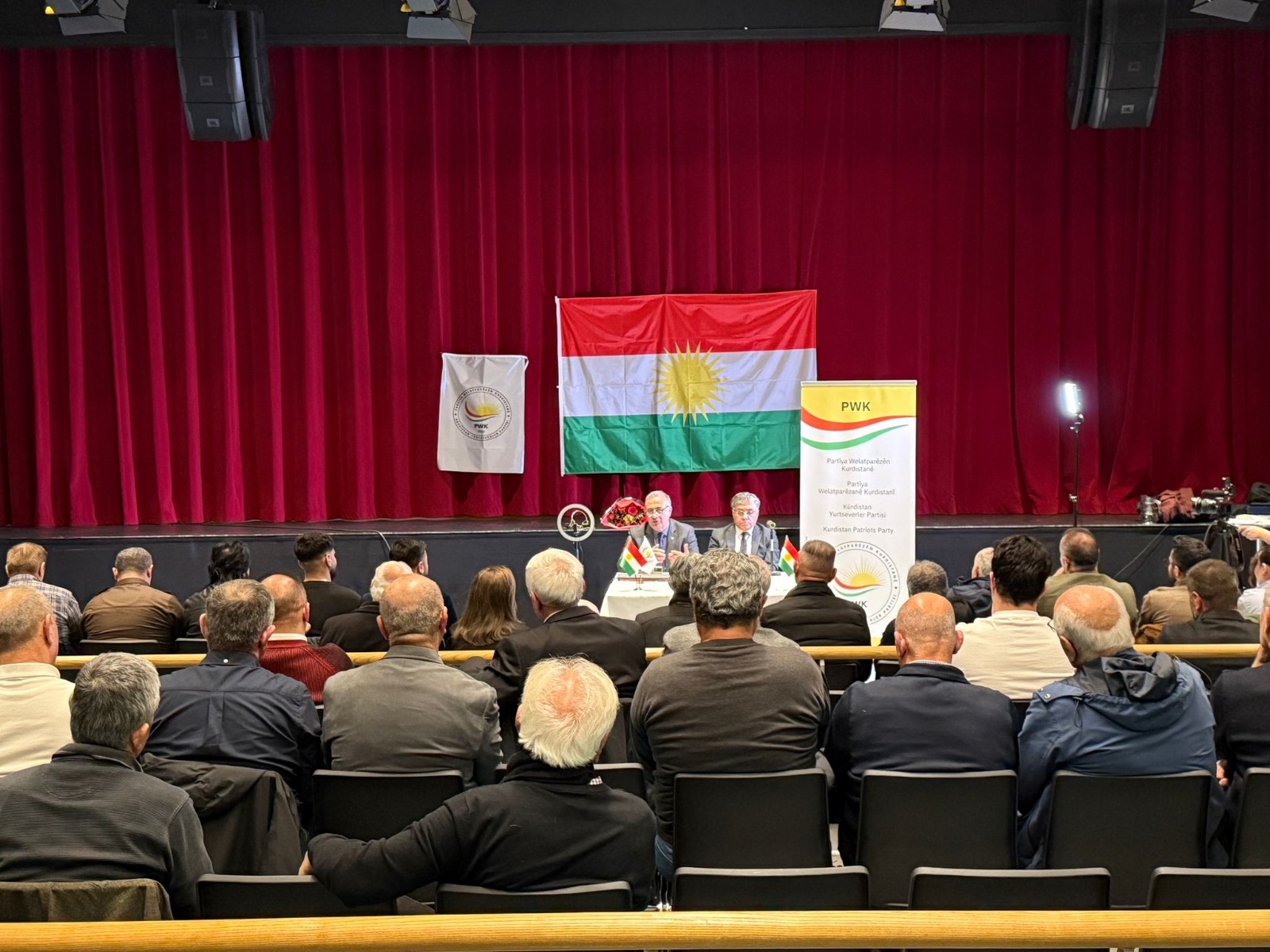 PWK Genel Başkanı Mustafa Özçelik Kopenhag’da Bir Seminer Düzenledi