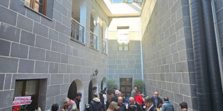 Avesta Culture Diyarbakır’da açıldı: Avesta Yayınları çalışmalarını İstanbul’dan Diyarbakır’a taşıyor