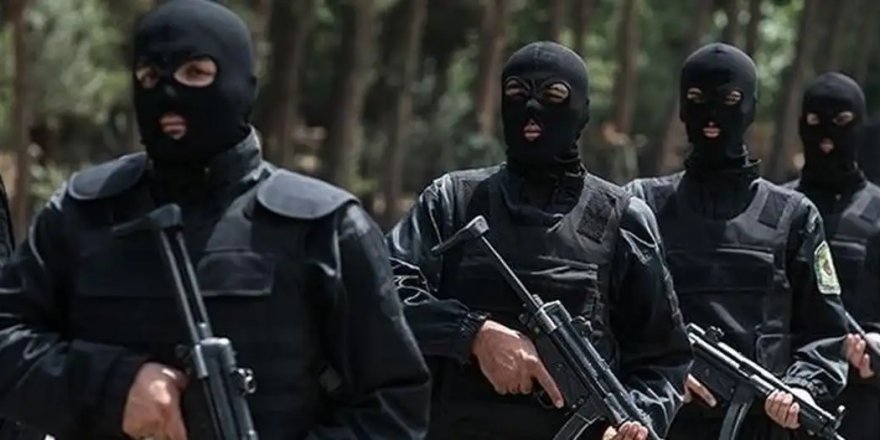 İran'daki rejimin bekçisi: Devrim Muhafızları