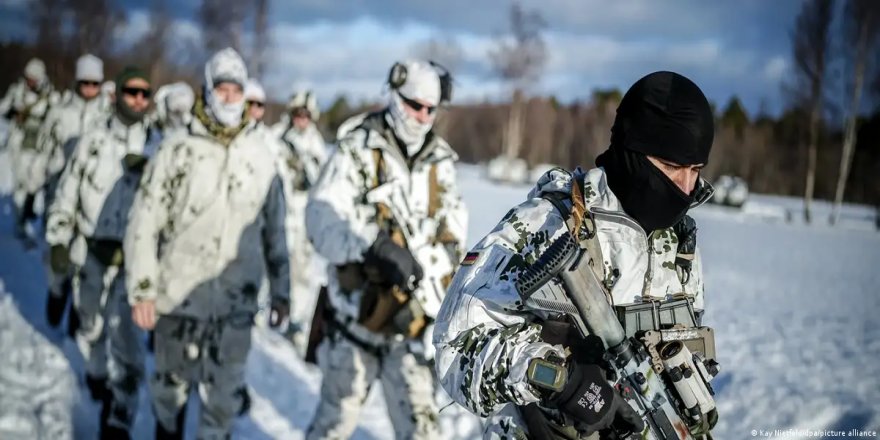 Grönland gerilimi sürüyor, Avrupa asker gönderiyor