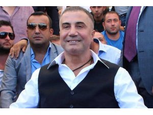 'Oluk oluk kan akıtacağız, kanlarınızla duş alacağız' sözleri tehdit sayılmadı..Mahkeme Sedat Peker'e beraat verdi
