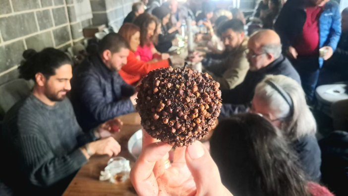 Diyarbakır'da "Sêva Mêxekrêj" günü: Aşk, sevgi, özlemin sembolü..