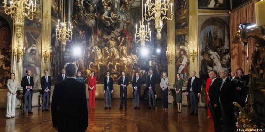 Hollanda: Dilan Yeşilgöz'lü yeni hükümet işbaşı yaptı