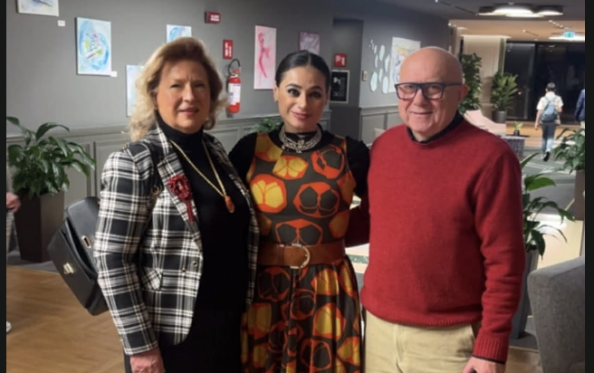 Milano Fashion Week: Özgürlüğün sembolü olarak saç örgüsü, Kürdistan’ın güneşi podyumu aydınlatıyor