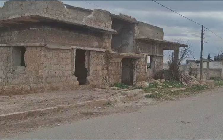 Afrinli ailelerin dönüşü başladı: 'Evlerimiz talan edilmiş her şeyi almışlar'