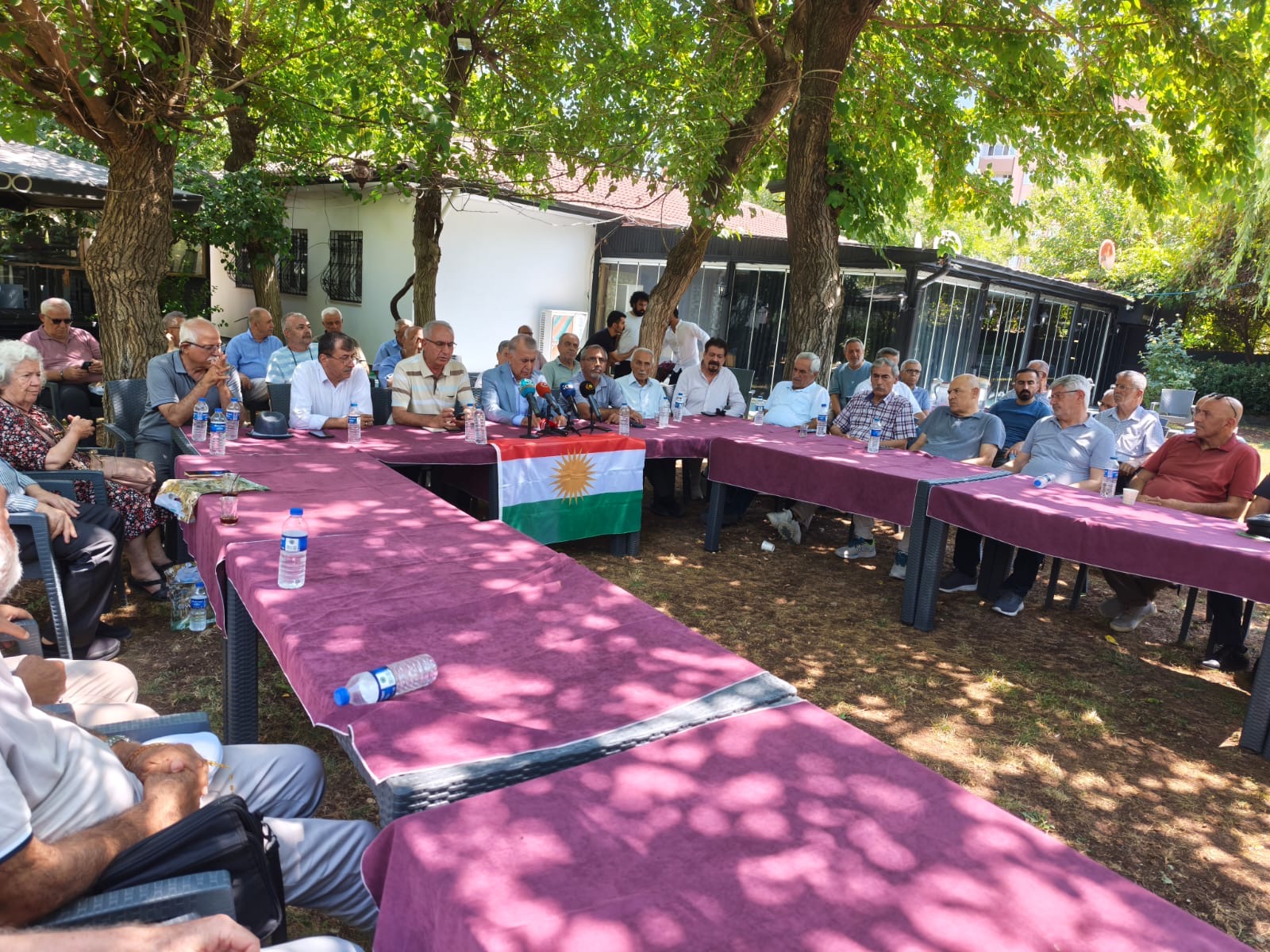KÜRDİSTAN ULUSAL BİRLİK GİRİŞİMİ KOMİSYONU DİYARBAKIR'DA İRAN'I PROTESTO ETTİ