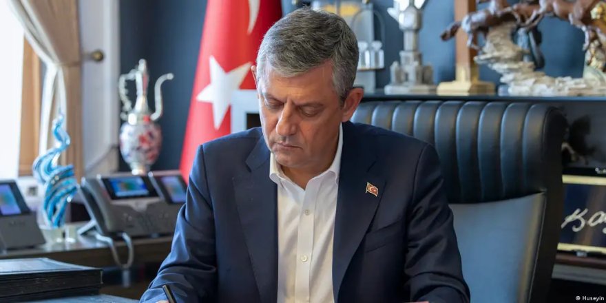 YENİ Parti kuruldu, Özgür Özel oy birliğiyle Genel Başkan