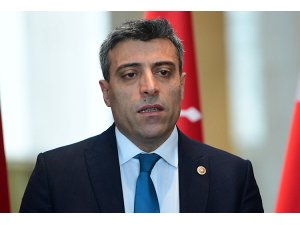 CHP'de 'Türkçe ezan' ihraca götürdü