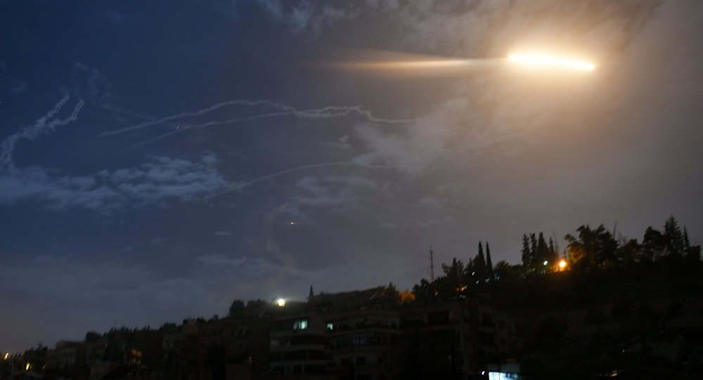 Suriye hava savunması, İsrail'in füze saldırısını püskürttü