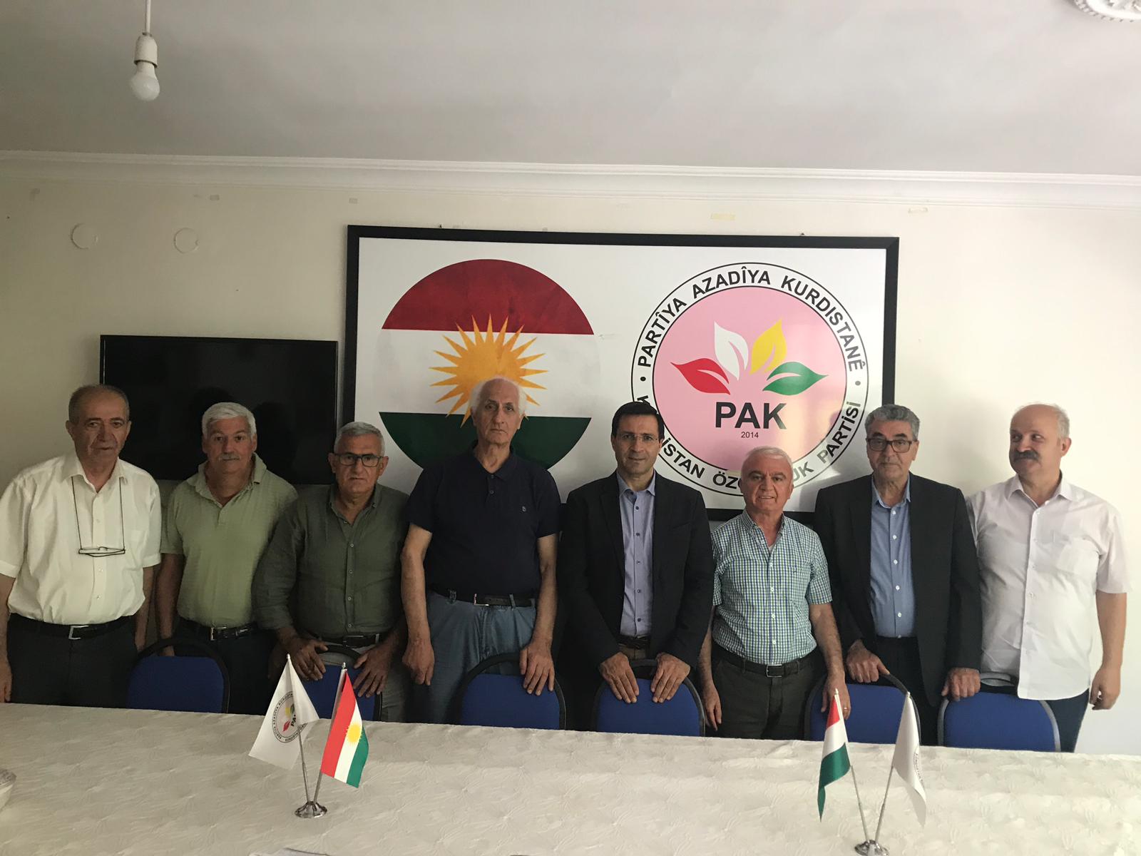 PDK-İran Heyeti Diyarbakır’da PAK’ı Ziyaret Etti