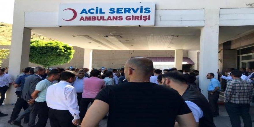 Bitlis'te askeri araca roketli saldırı! 1 binbaşı hayatını kaybetti