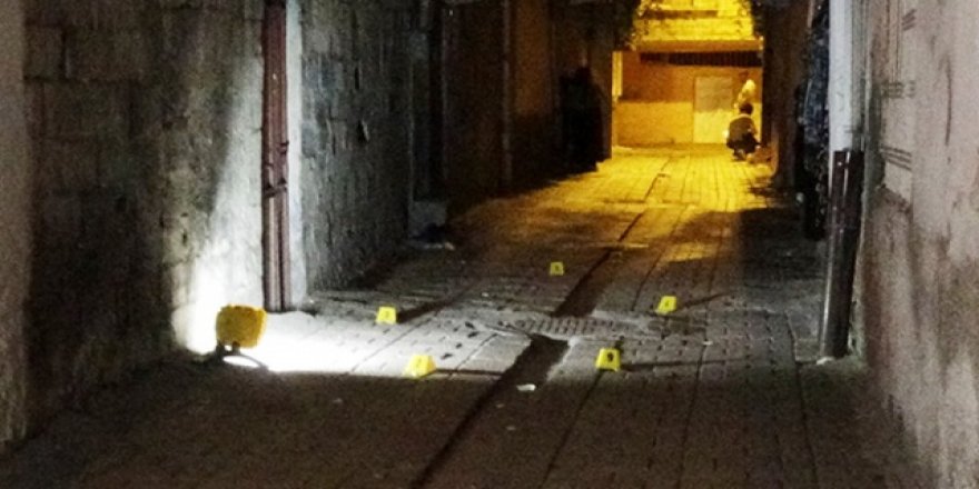 Diyarbakır’da ev baskını: 1 ölü