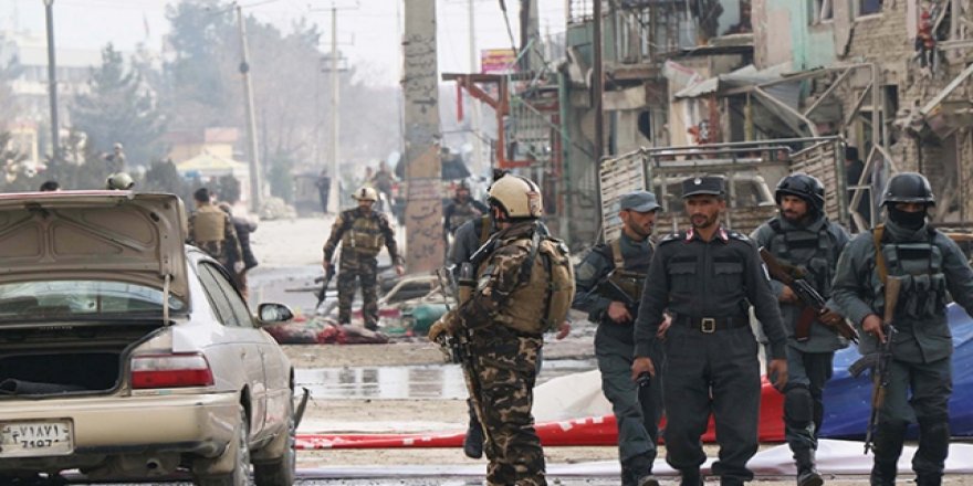 Afganistan'da bombalı saldırı: 32 ölü!