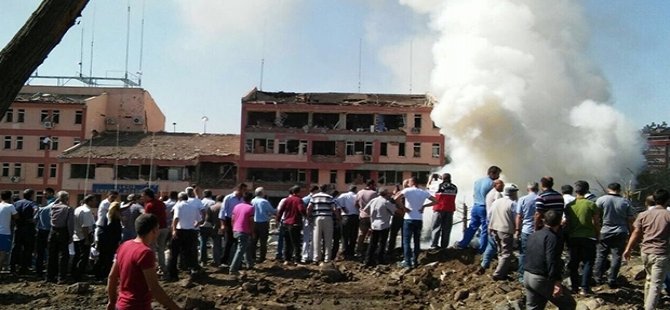 Elazığ Emniyet Müdürlüğü'ne bombalı araçla saldırı; 3 polis öldü oldu, en az 146 yaralı!