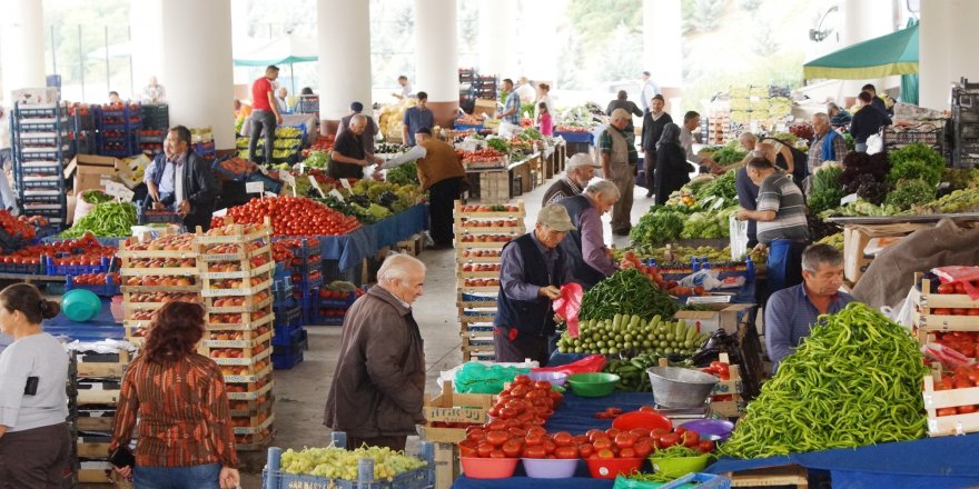 Yıllık Enflasyon Yüzde 15 Oldu