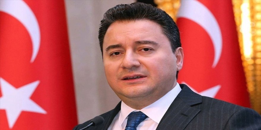 Babacan: Yıkılmış Binanın Harcını Karan El