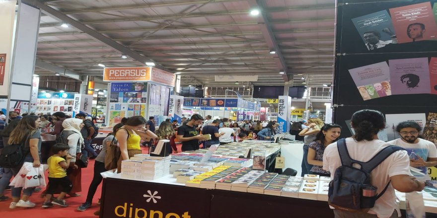 Diyarbakır kitap fuarı kapılarını açtı