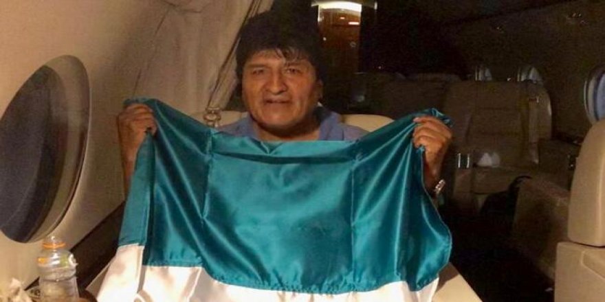 Evo Morales, Meksika'ya iltica etti