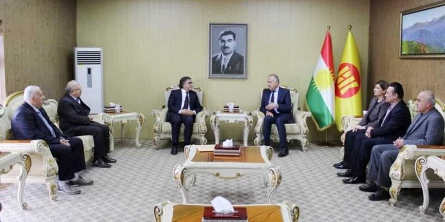 Heyeta PAKî Pîrmam de Ofîsê Têkilîya Teberî yê PDKî zîyaret kerd