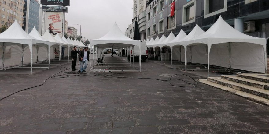 Esnaf tepki gösterdi, korsan çadırlar kaldırıldı