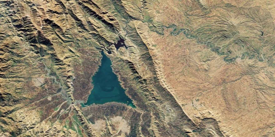 NASA Dukan Gölü'nün fotoğrafını paylaştı: Noel ağacına benziyor