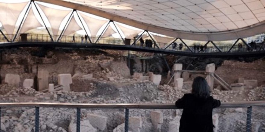 Atiye’nin uyarlandığı kitabın yazarı: Göbeklitepe’yi gördüğümde yaşadığım enerjinin beni parçalarıma böldüğünü hissettim