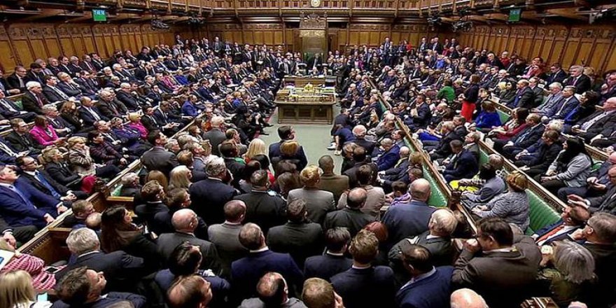 Brexit yasa tasarısı İngiltere Parlamentosu’nda kabul edildi