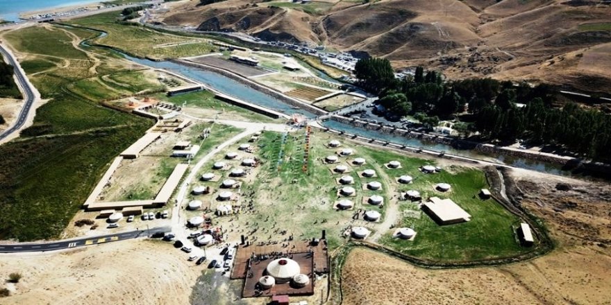 Ahlat'a saray, sahile millet bahçesi: İptal edilen madde öneriyle yeniden düzenledi