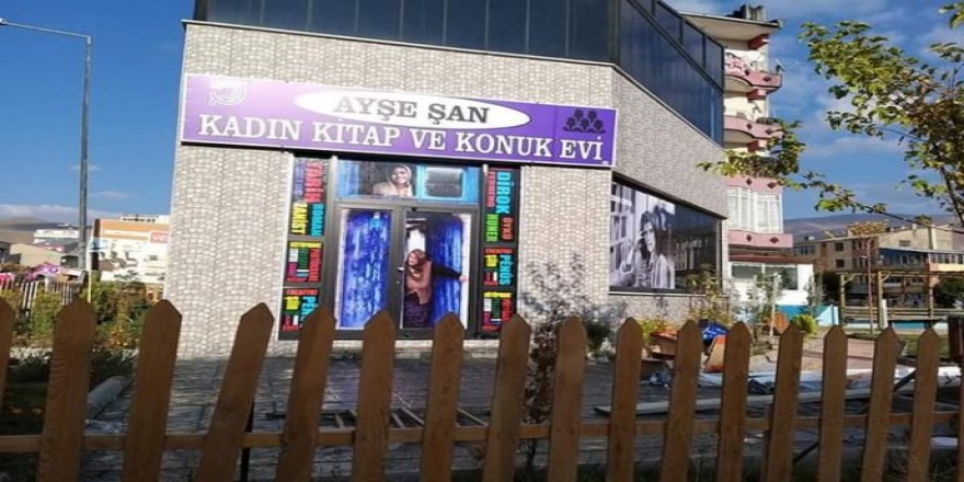 Kayyım, Kitap ve Konuk Evi’ni kapattı