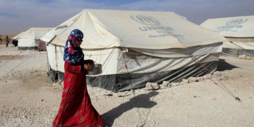 Mülteci kampında kadınları cinsel ilişkiye zorlayan görevlilerin akıbeti gizleniyor