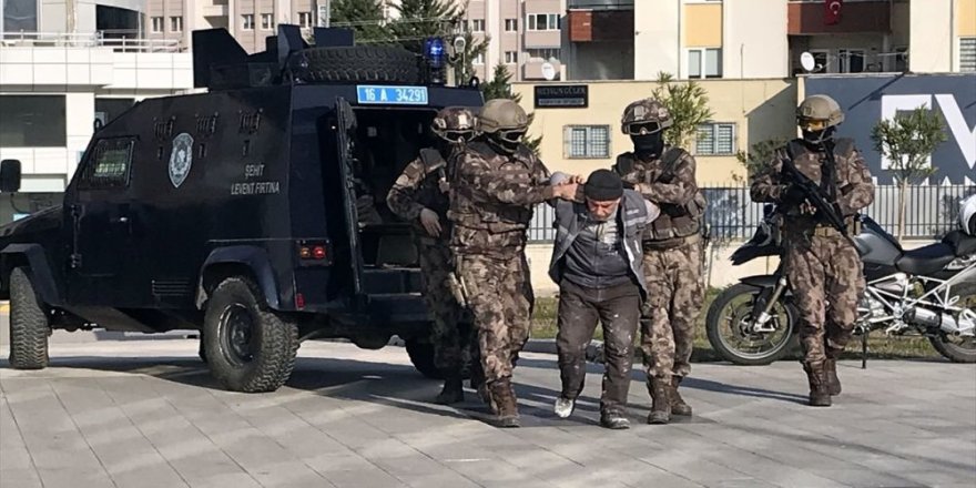 IŞİD'in infazcısı Bursa'da yakalandı: Doğal gaz servisinde çalışıyormuş