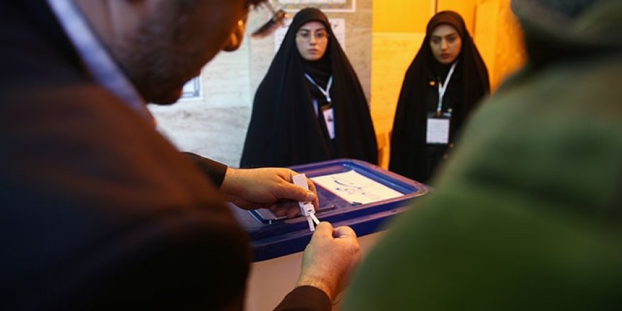 İran’da Parlamento Seçimleri için oy verme süreci başladı