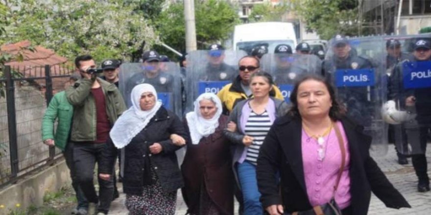 Savcı Beyaz Tülbentli Anneler'in cezalandırılmasını istedi