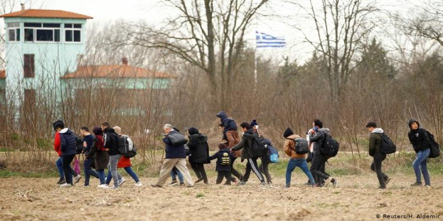 Türkiye'nin sığınmacı kararının ardından Yunanistan sınır kontrollerini artırdı