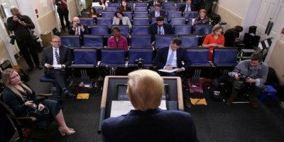 Trump: Doktorlara kalsa tüm dünyayı kapatacağız