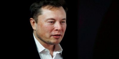 Elon Musk: 'İnsanları eve zorla kapatmak faşizmdir'