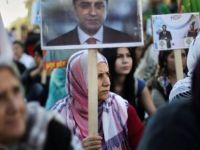 Diyarbakır'da meydanlar; çarşılar; sokaklar; sessiz, sakin…