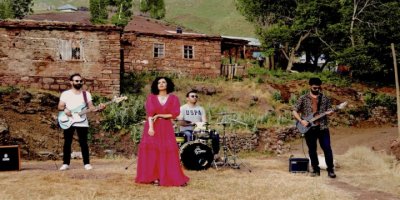 Leyla Zerya: Feminen ve sanat dili Zazaca’nın yok olma ihtimali acı veriyor