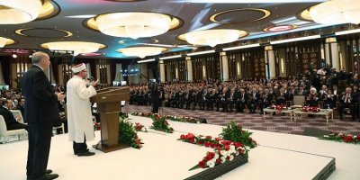 The Economist: Türkiye'de dindar nesil yetiştirme girişimi ters tepti!