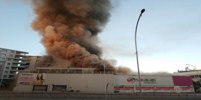 Batman’da alışveriş merkezinde yangın