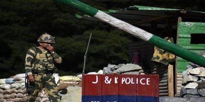 Çin sınırına füze sistemi konuşlandırıldı