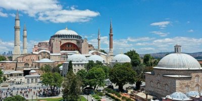 AB’den Ayasofya kararına kınama: Tansiyonun düşürülmesini istiyoruz