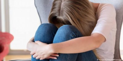 Dünyada 40 saniyede bir kişi intihar ediyor