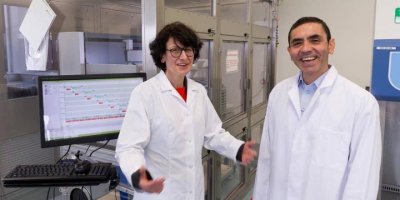 Yüzde 90 başarıya ulaşan Covid-19 aşısını iki Türk göçmen buldu