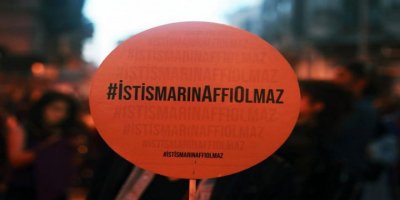 ABD’de istismardan tutuklanan Köse öğretim üyeliğinden istifa etti