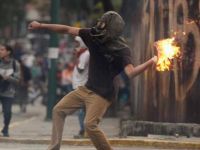 Venezuela’daki protestolarda 12 kişi hayatını kaybetti