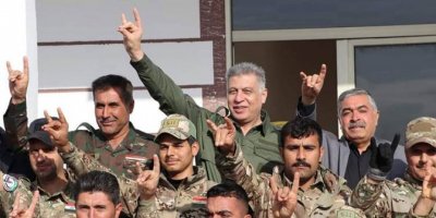 KERKÜK - Türkmen liderin bozkurt işareti ile verdiği mesajlar infiale yol açtı